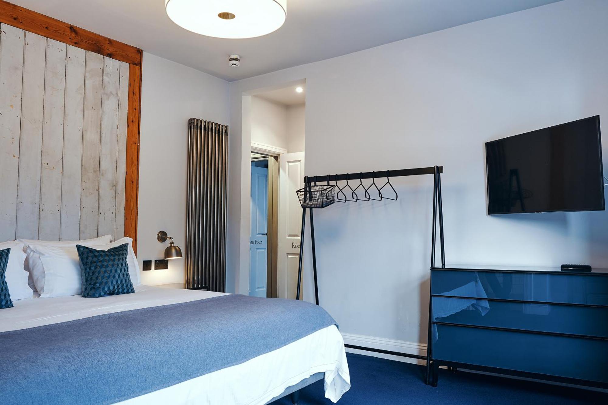 The Brownswood Hotel London Room photo